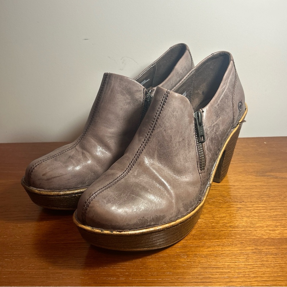 BORN Taupe Famke Leather Clog Style Platform Heels w/Side Zipper size 8